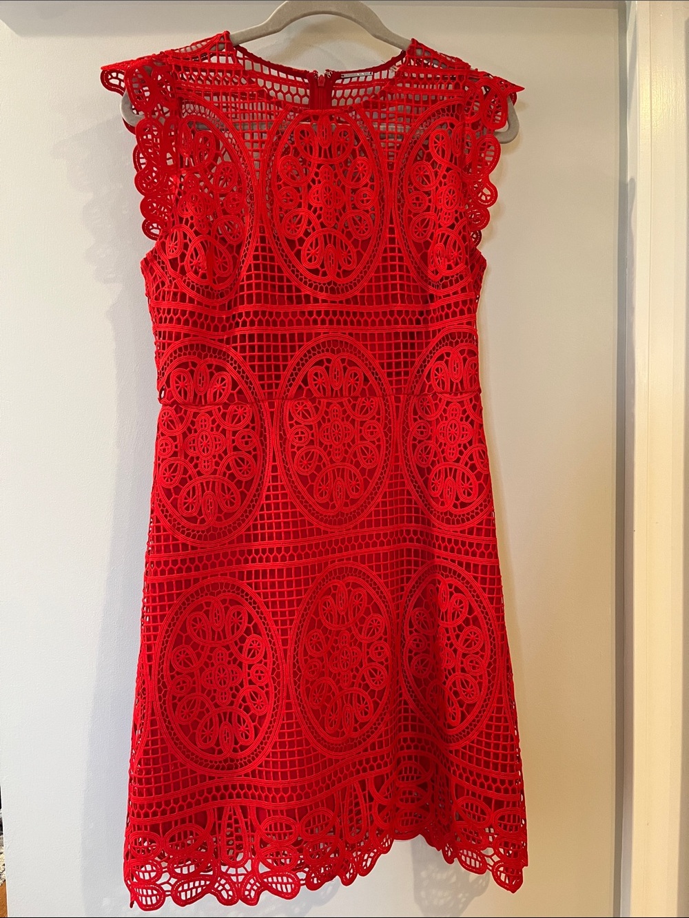 Elie Tahari Red Crochet Cutout Dress
Size Small (4-6)